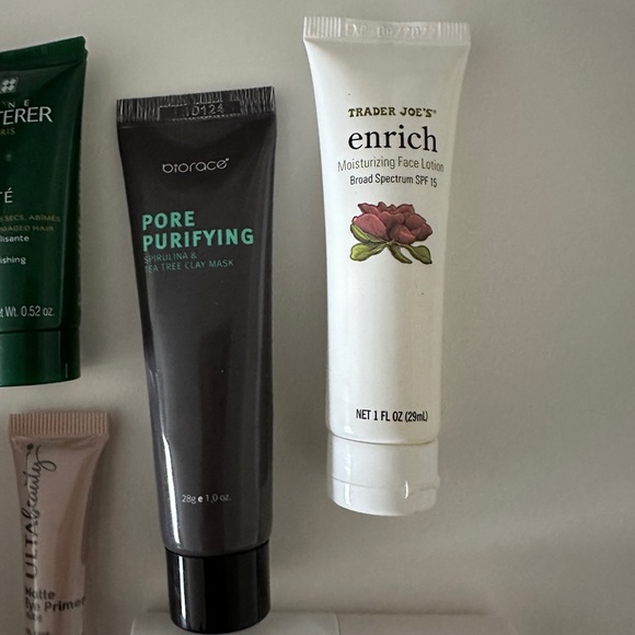 Makeup bundle clarins, la roche-posay, too faced, biorace, Rene Furterer - Picture 3 of 4